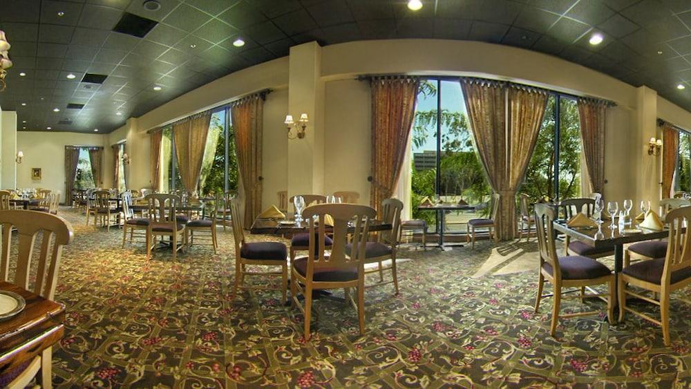 Hotel Zessa Orange County Airport, A Doubletree By Hilton Santa Ana Kültér fotó