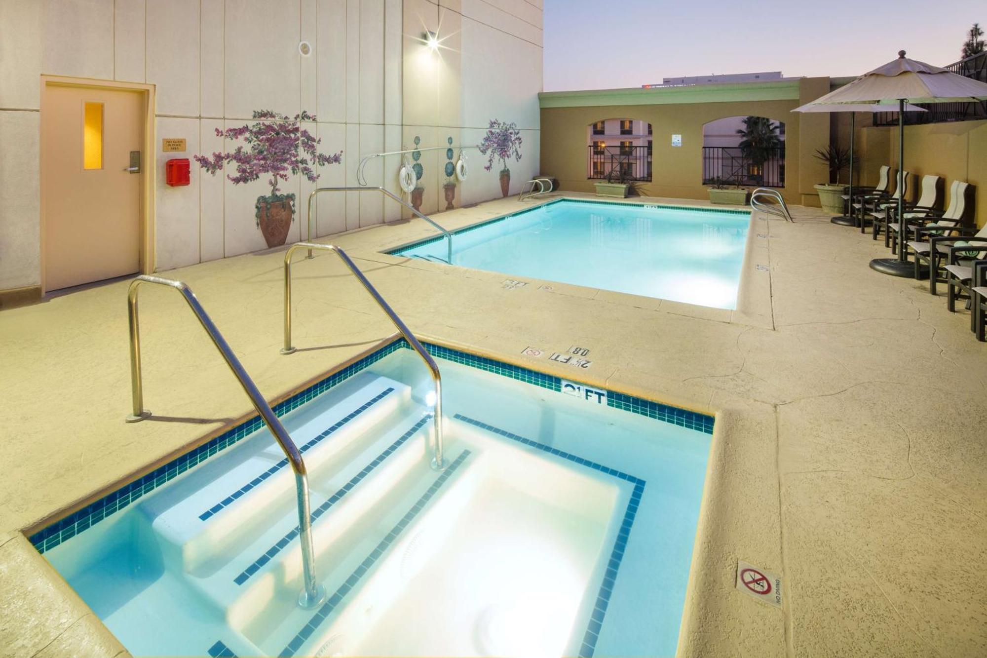 Hotel Zessa Orange County Airport, A Doubletree By Hilton Santa Ana Kültér fotó