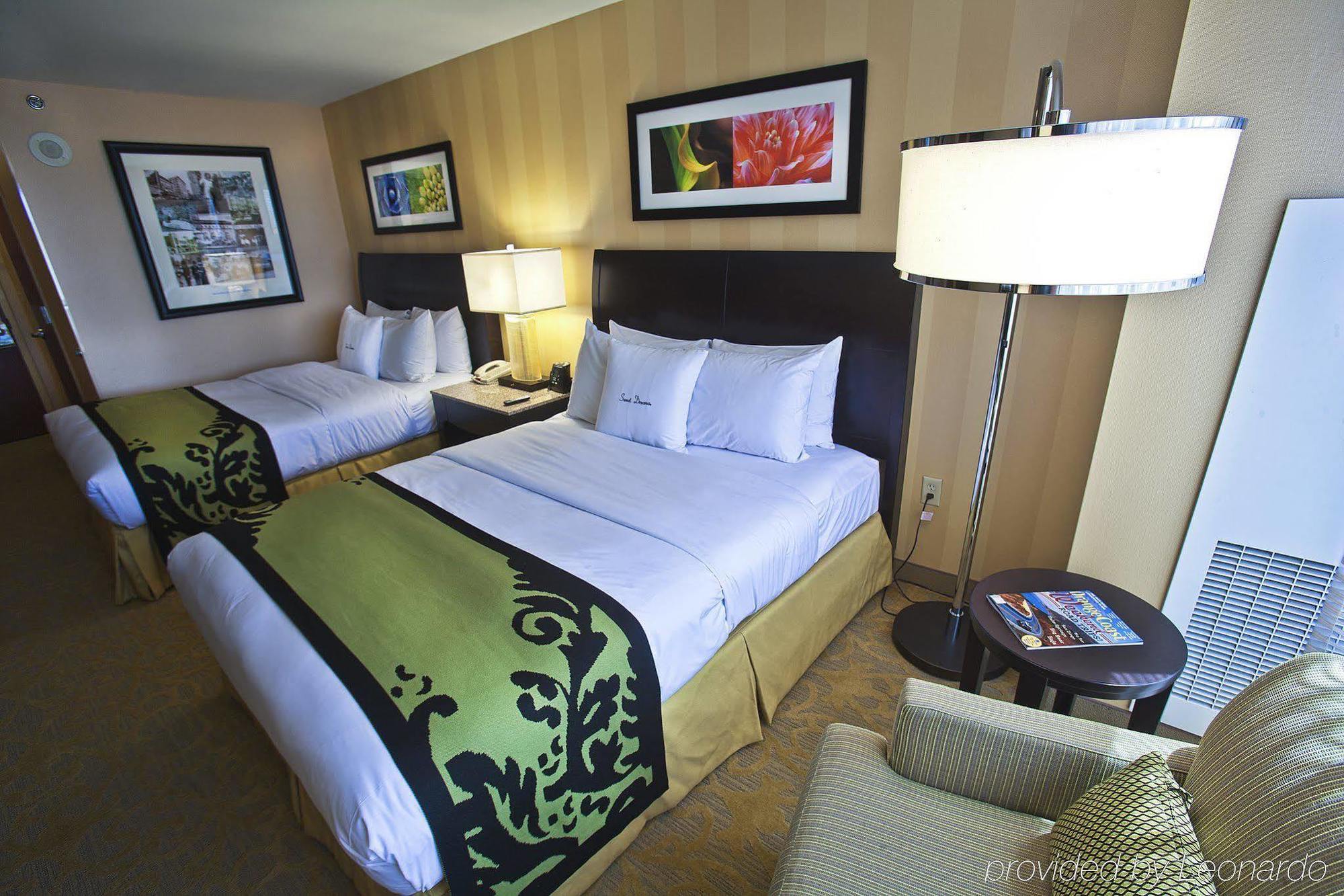 Hotel Zessa Orange County Airport, A Doubletree By Hilton Santa Ana Szoba fotó